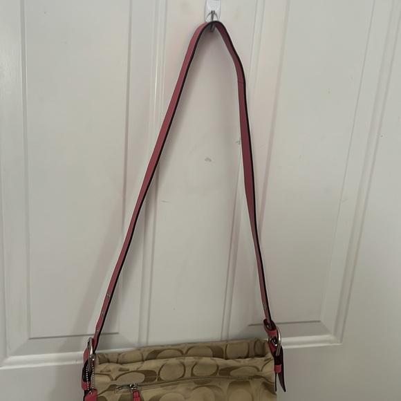 Coach convertible strap east west , pink leather trim, signature canvas bag GUC - Picture 2 of 10
